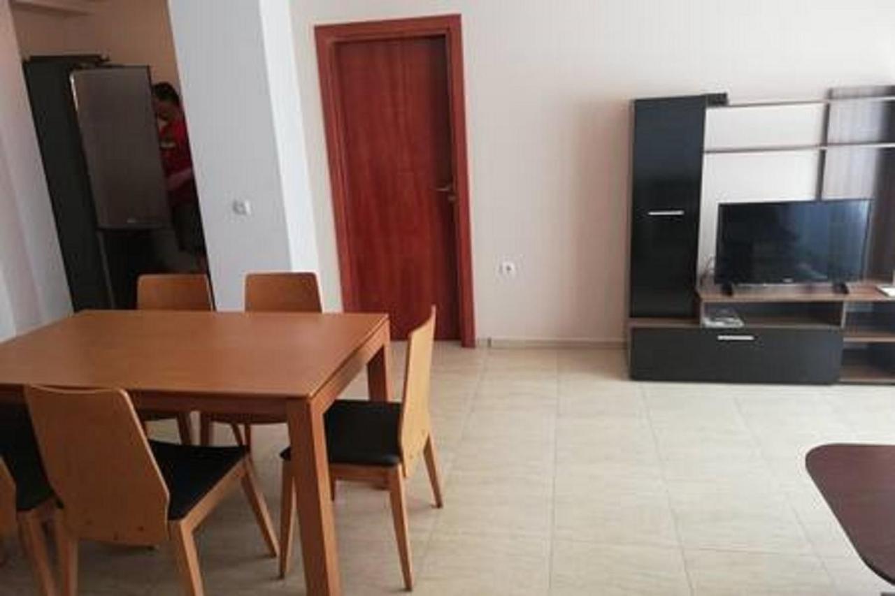 Yves 2 Bed Apart At Sun Village Sunny Beach Not Far Away From The Sea Екстериор снимка