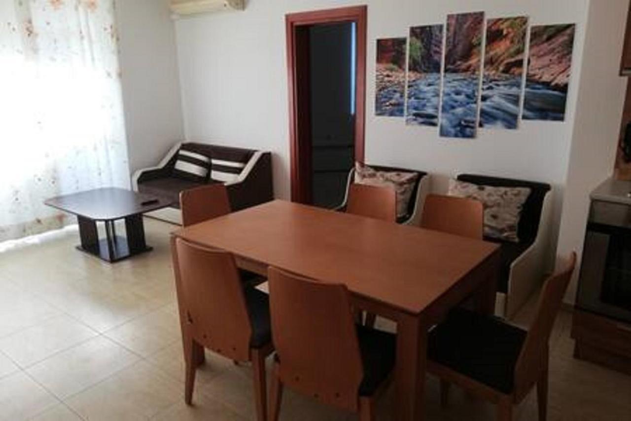 Yves 2 Bed Apart At Sun Village Sunny Beach Not Far Away From The Sea Екстериор снимка