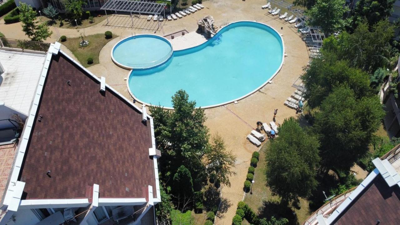 Yves 2 Bed Apart At Sun Village Sunny Beach Not Far Away From The Sea Екстериор снимка