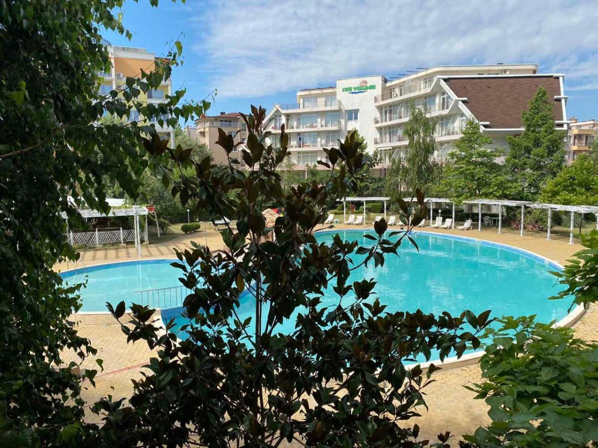 Yves 2 Bed Apart At Sun Village Sunny Beach Not Far Away From The Sea Екстериор снимка